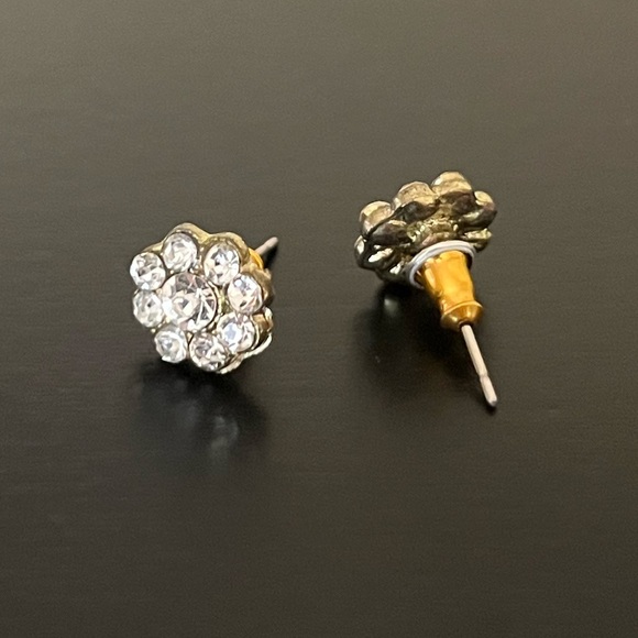 Rhinestone Flower Stud Earrings - Picture 2 of 2